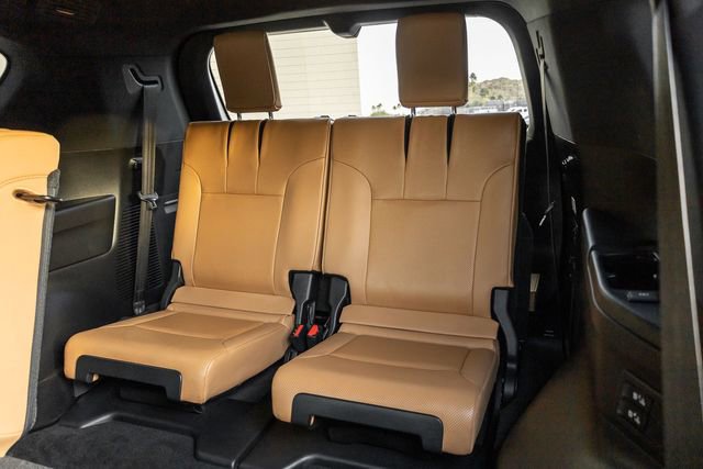 New 2026 Lexus LX 600 4WD w/ Luxury Package image 10