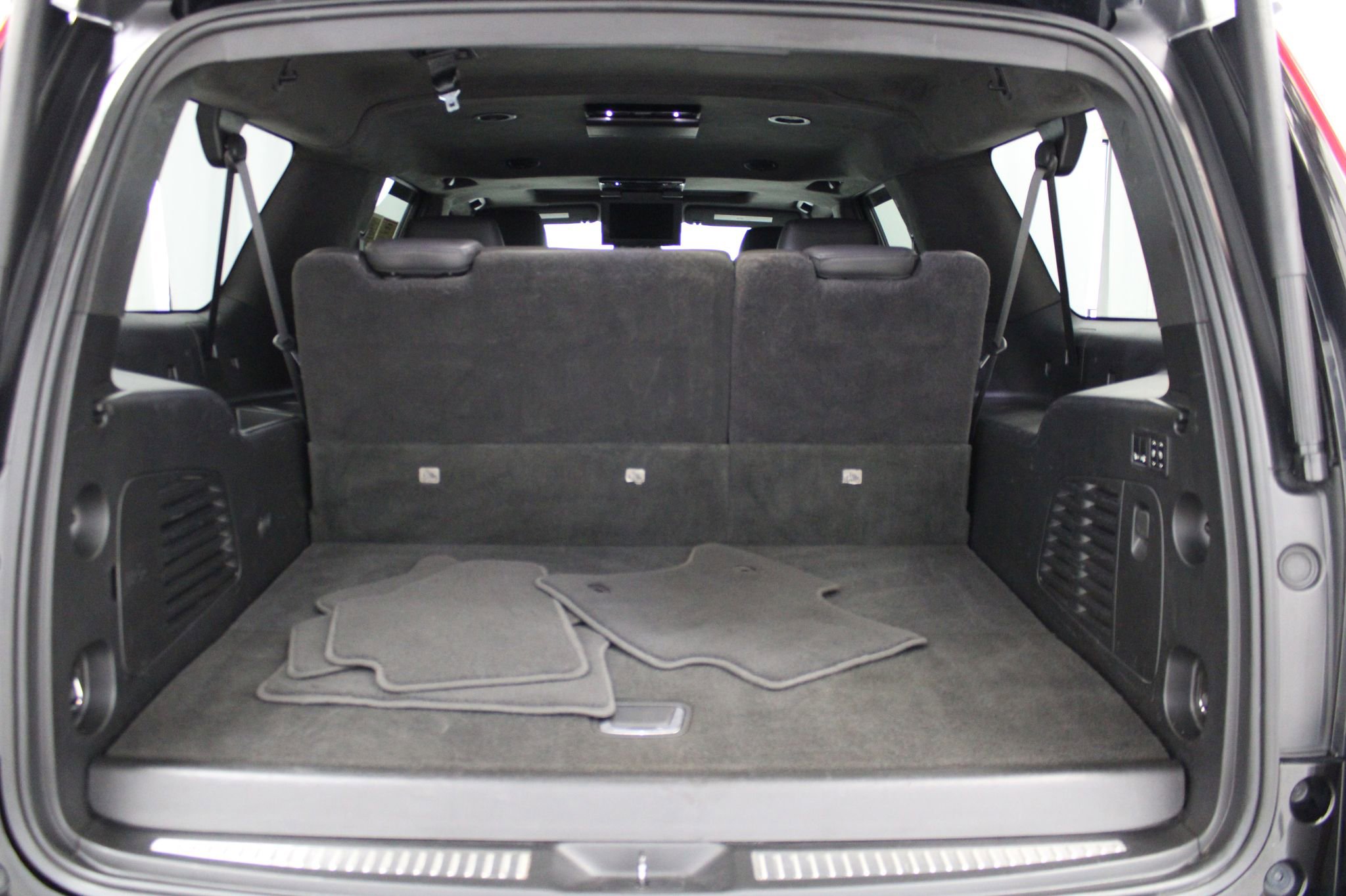 Used 2020 Cadillac Escalade ESV Platinum AWD/4WD image 22