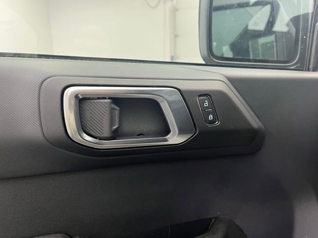 New 2025 Ford Bronco Big Bend image 15