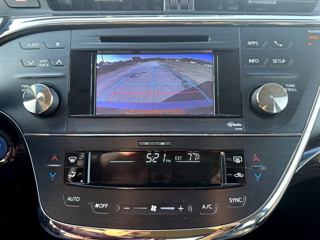 Used 2014 Toyota Avalon XLE Touring FWD image 5