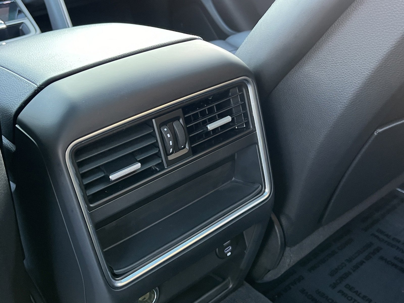 Certified 2021 Porsche Cayenne Coupe image 16