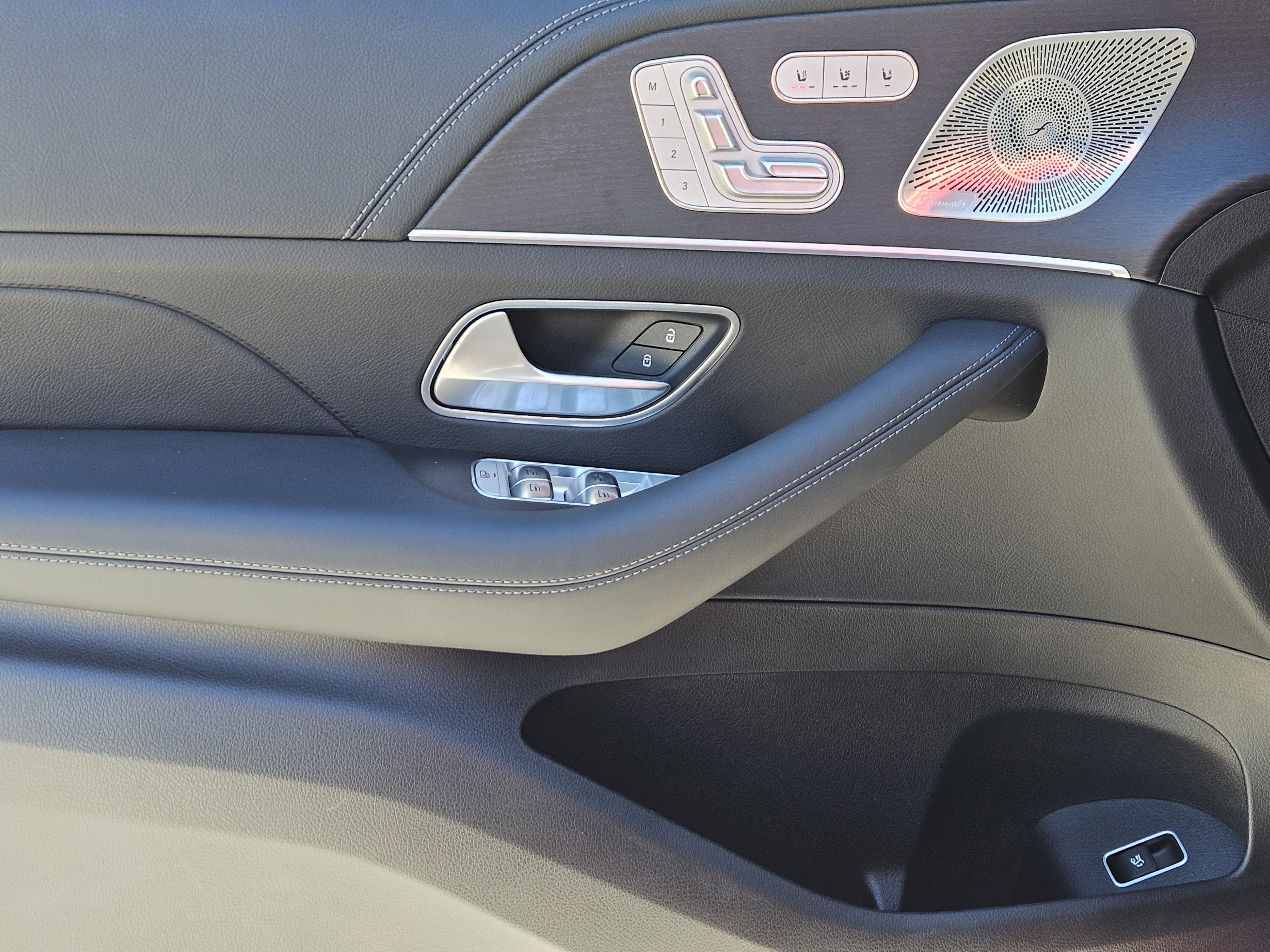 Certified 2025 Mercedes-Benz GLE 450 GLE 450 image 24