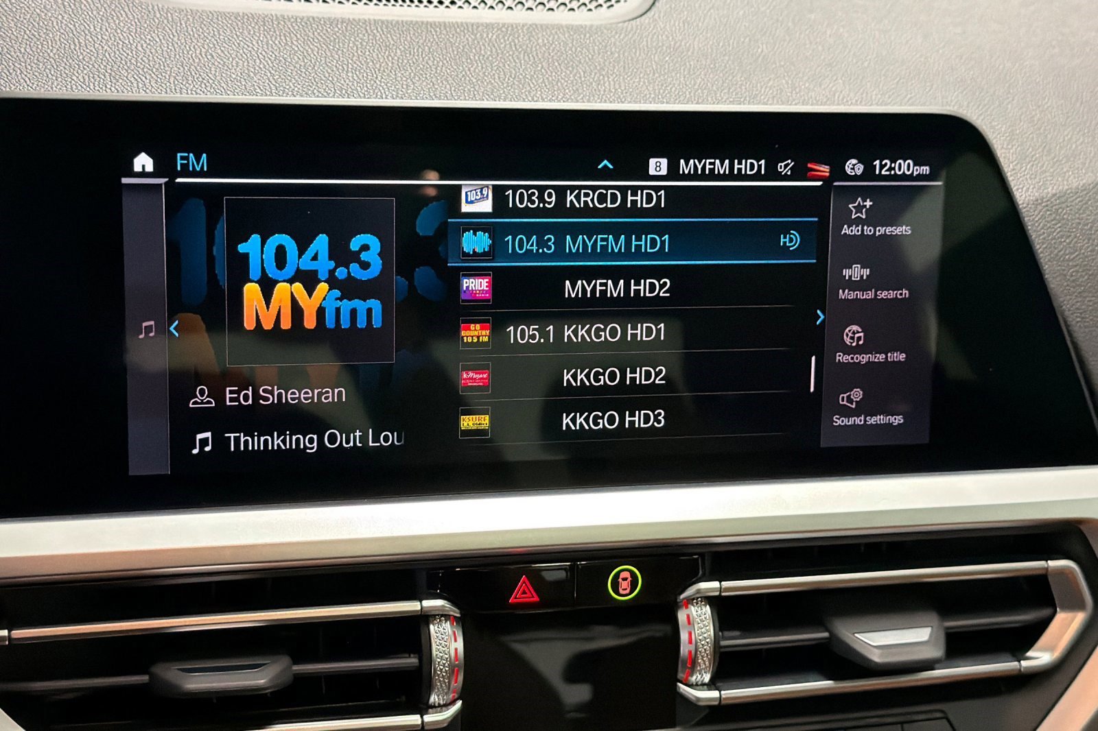 Used 2022 BMW 330e w/ Premium Package image 25