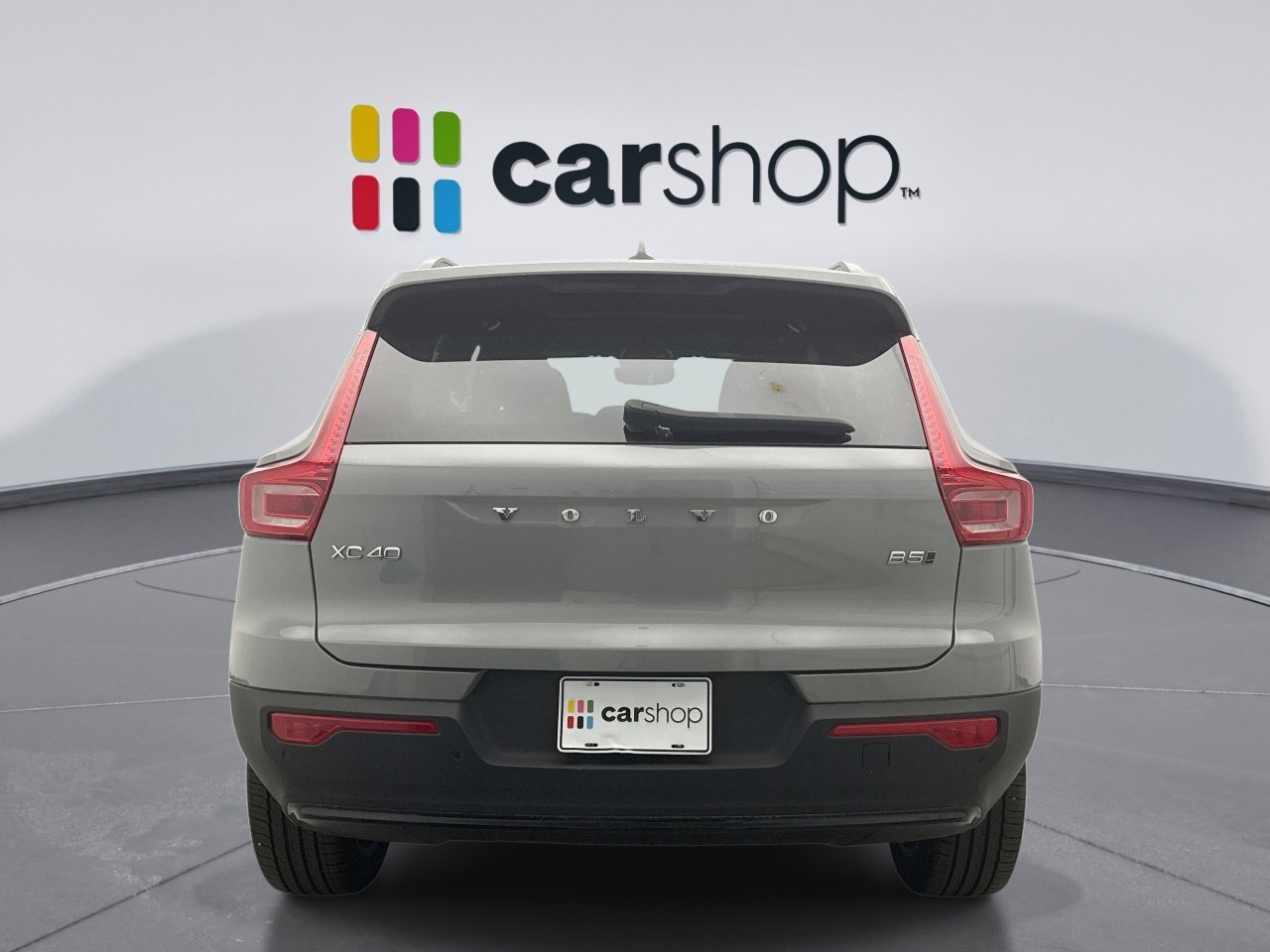 Used 2025 Volvo XC40 B5 Plus AWD/4WD image 4