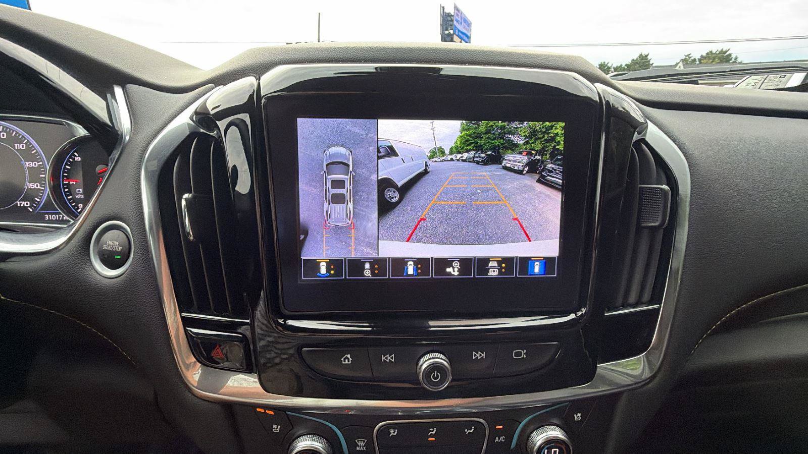 Used 2023 Chevrolet Traverse Premier w/ Redline Edition AWD/4WD image 35
