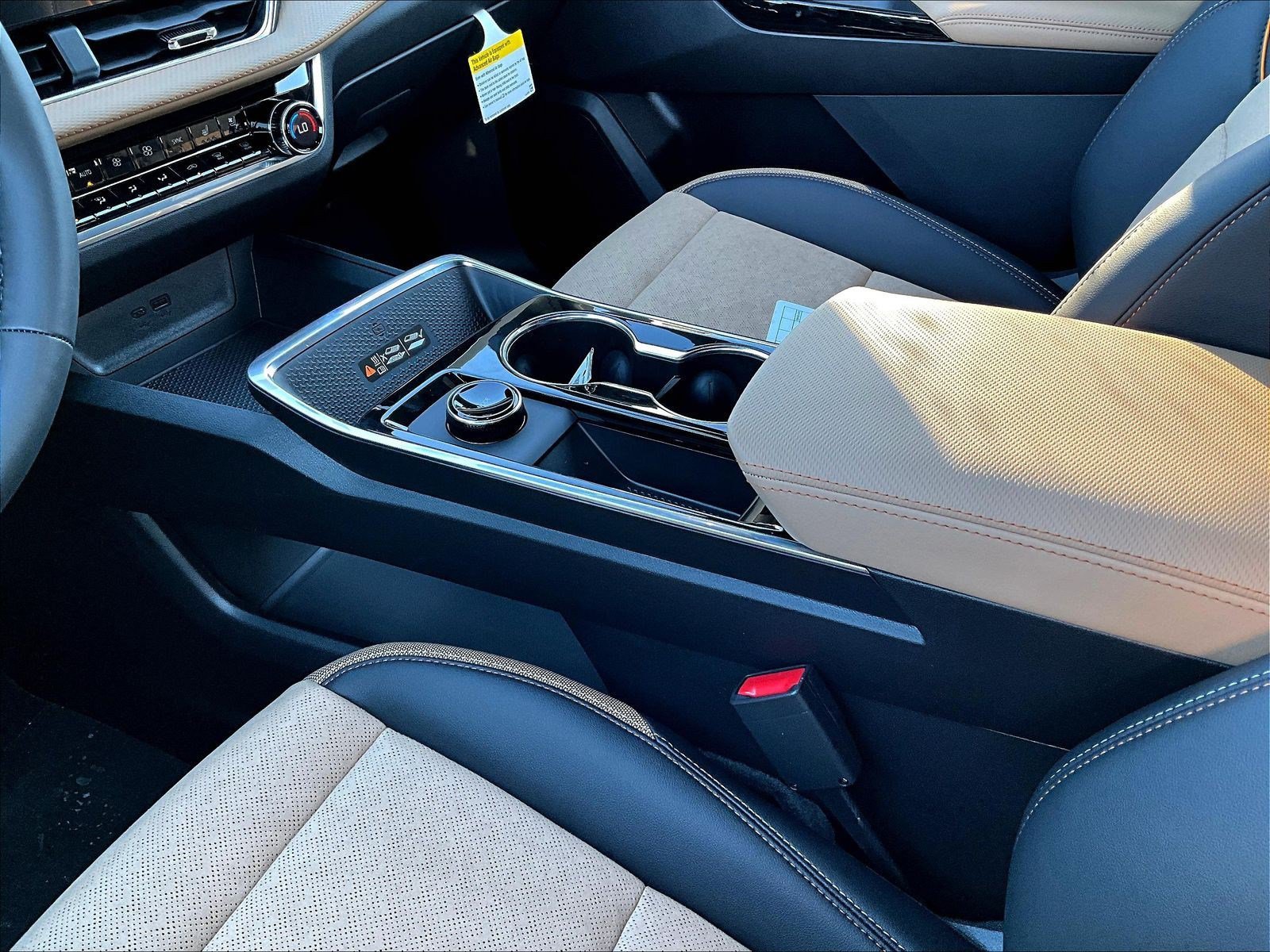 New 2027 Chevrolet Equinox ACTIV w/ Safety and Technology Package AWD/4WD image 12
