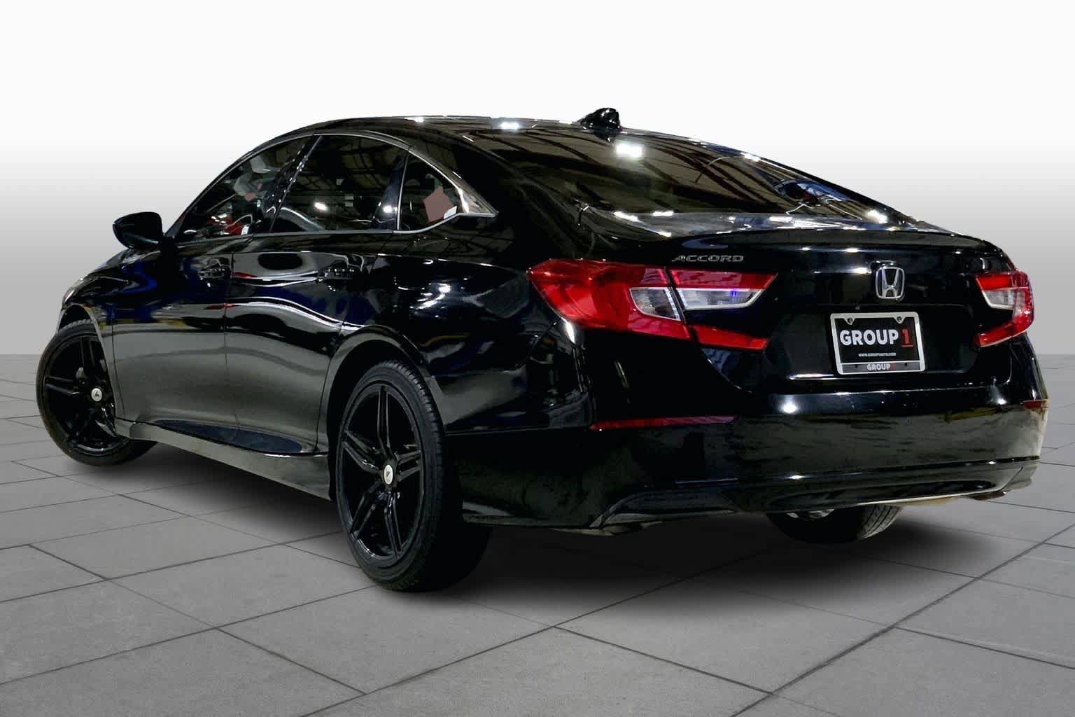 Used 2019 Honda Accord LX image 12
