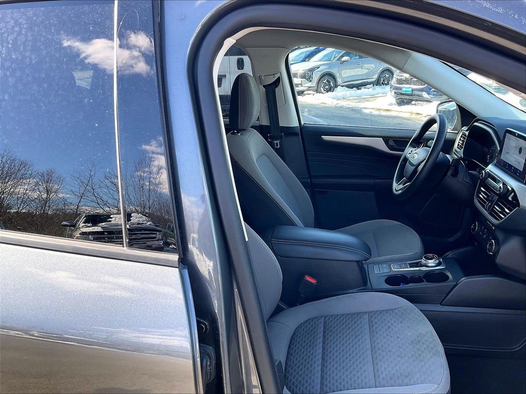 Used 2022 Ford Escape SE image 10