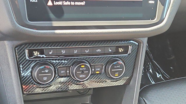 Used 2021 Volkswagen Tiguan SE R-Line FWD image 17