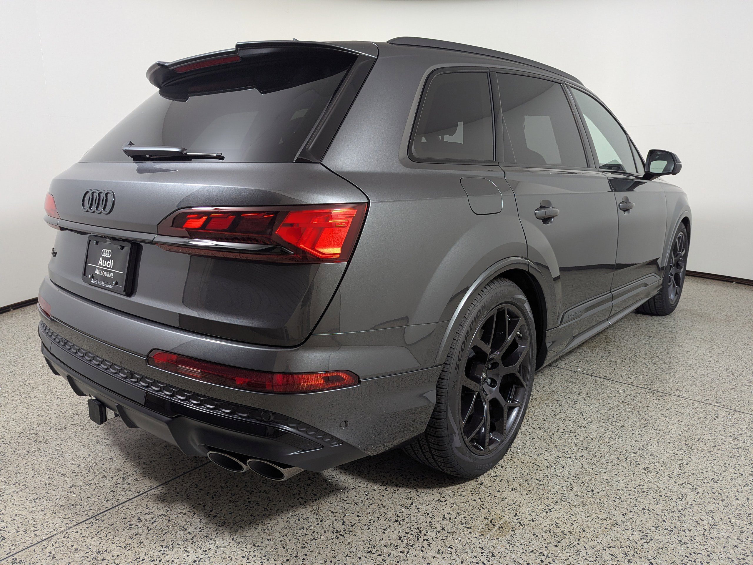 New 2025 Audi SQ7 Prestige image 7