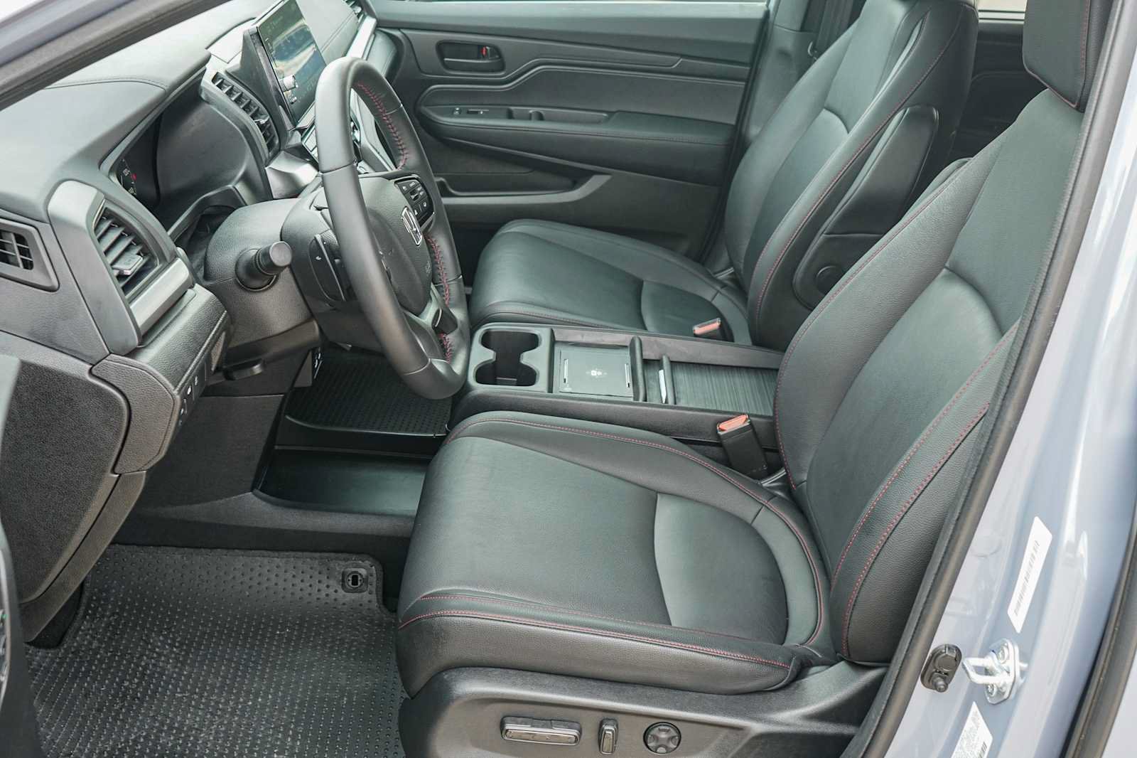 Used 2026 Honda Odyssey Sport-L image 8