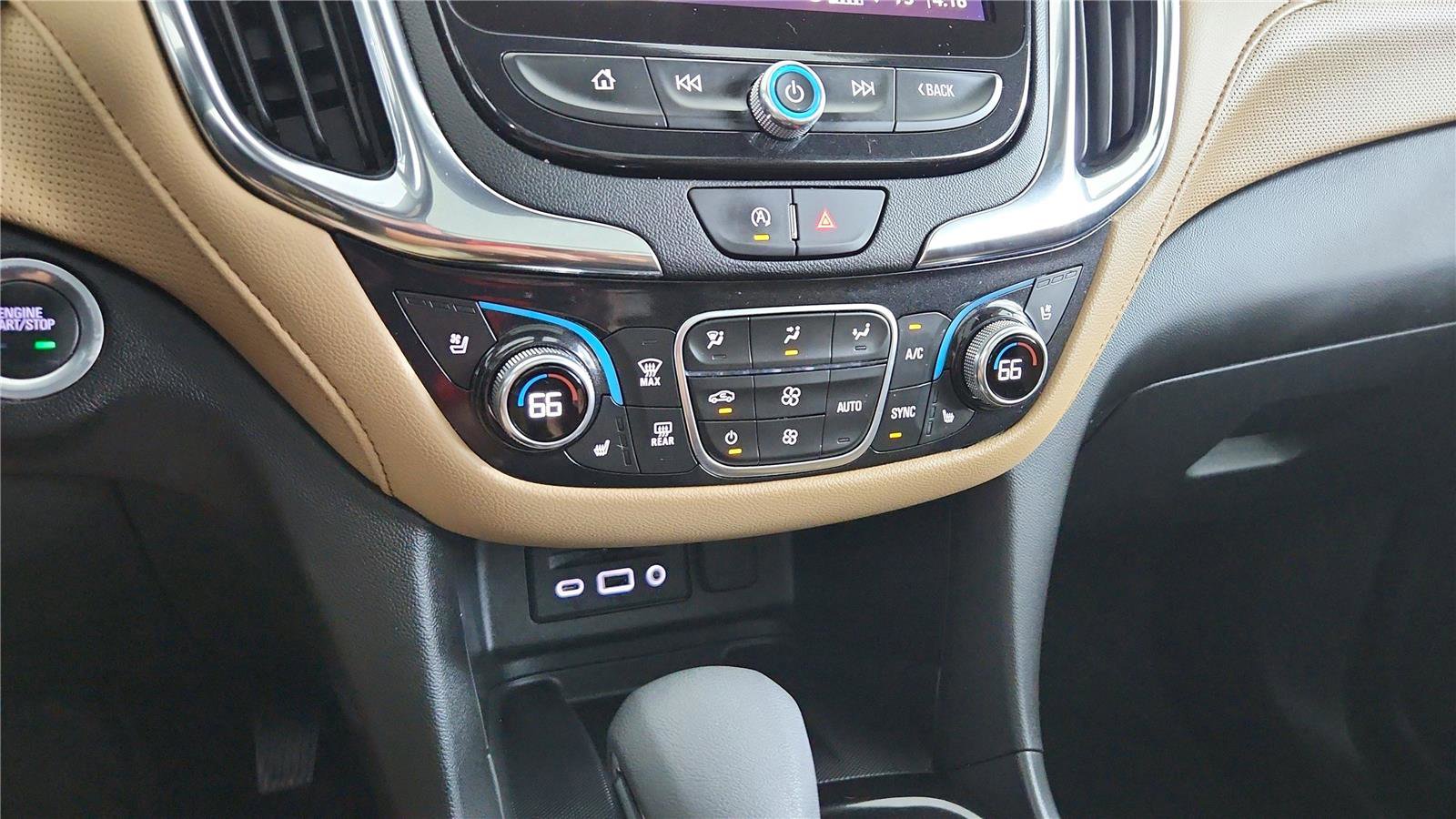 Used 2024 Chevrolet Equinox Premier AWD/4WD image 27