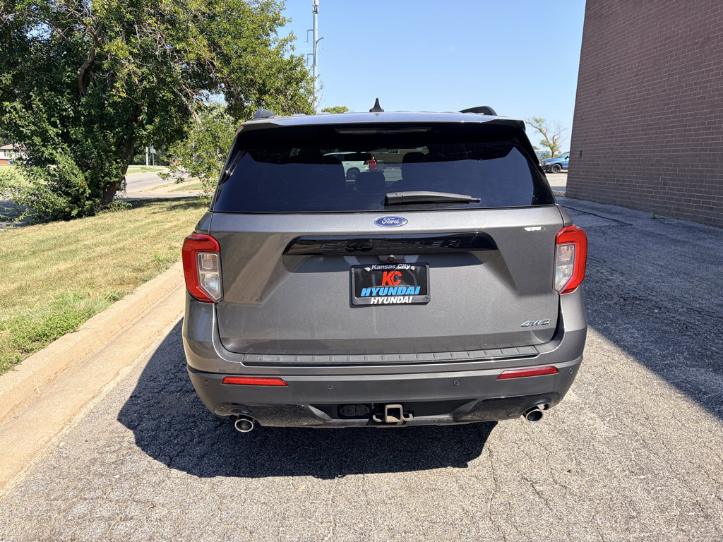 Used 2023 Ford Explorer ST-Line w/ Class IV Trailer Tow Package AWD/4WD image 4