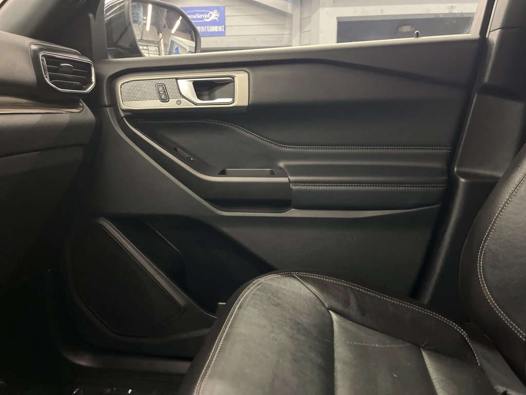 Used 2020 Ford Explorer Limited image 13