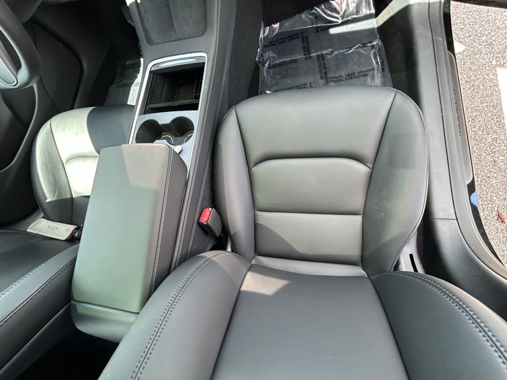 Used 2023 Tesla Model 3 Standard Range image 37