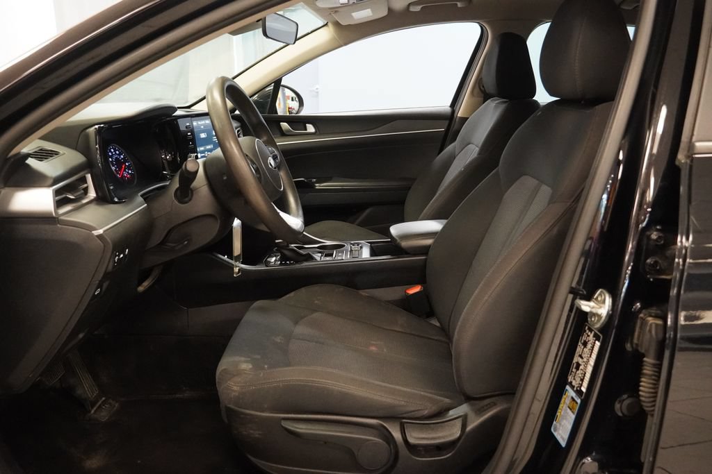 Used 2021 Kia K5 LX FWD image 5