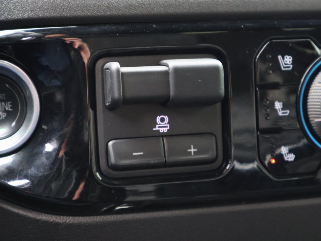 Used 2024 Chevrolet Silverado 1500 ZR2 w/ Technology Package image 33