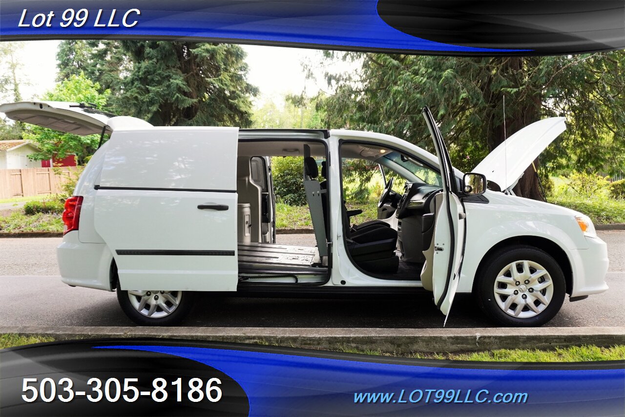 Used 2014 RAM C/V Tradesman w/ UConnect Hands-Free Group FWD image 33