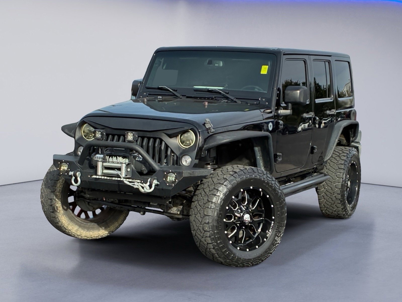 Used 2015 Jeep Wrangler Unlimited Sahara w/ Connectivity Group AWD/4WD image 2