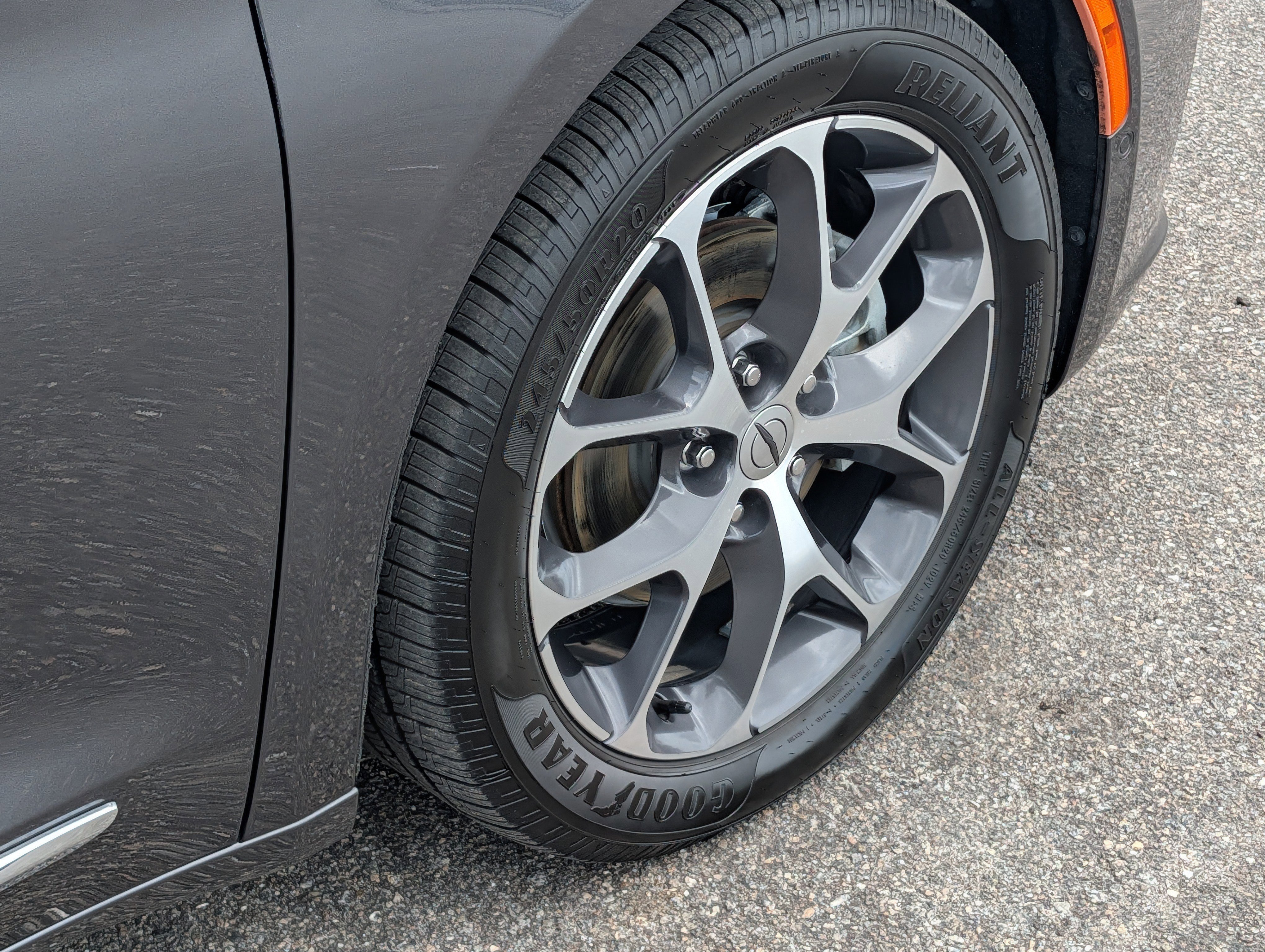 Used 2022 Chrysler Pacifica Limited FWD image 12