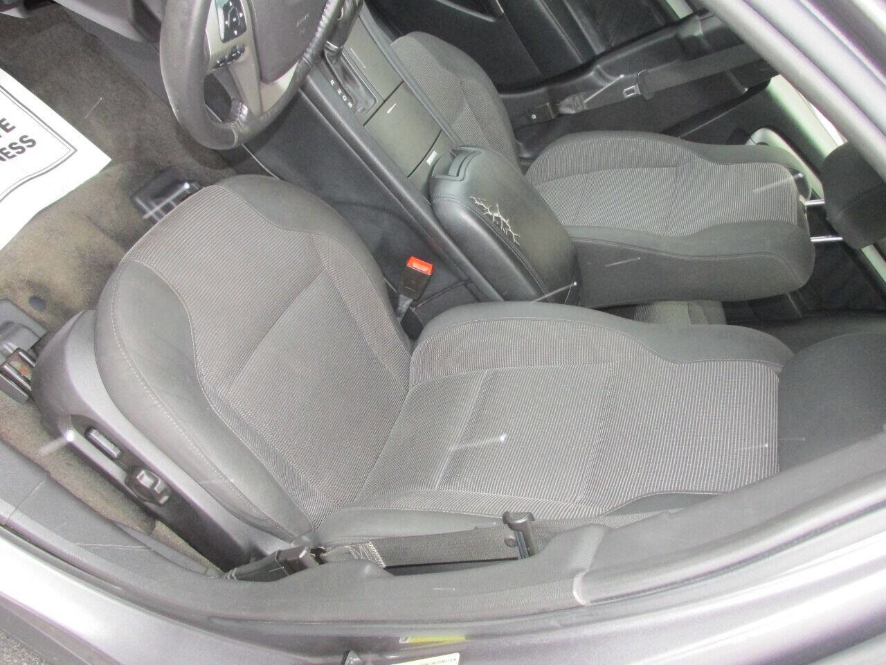 Used 2013 Ford Taurus SEL image 12