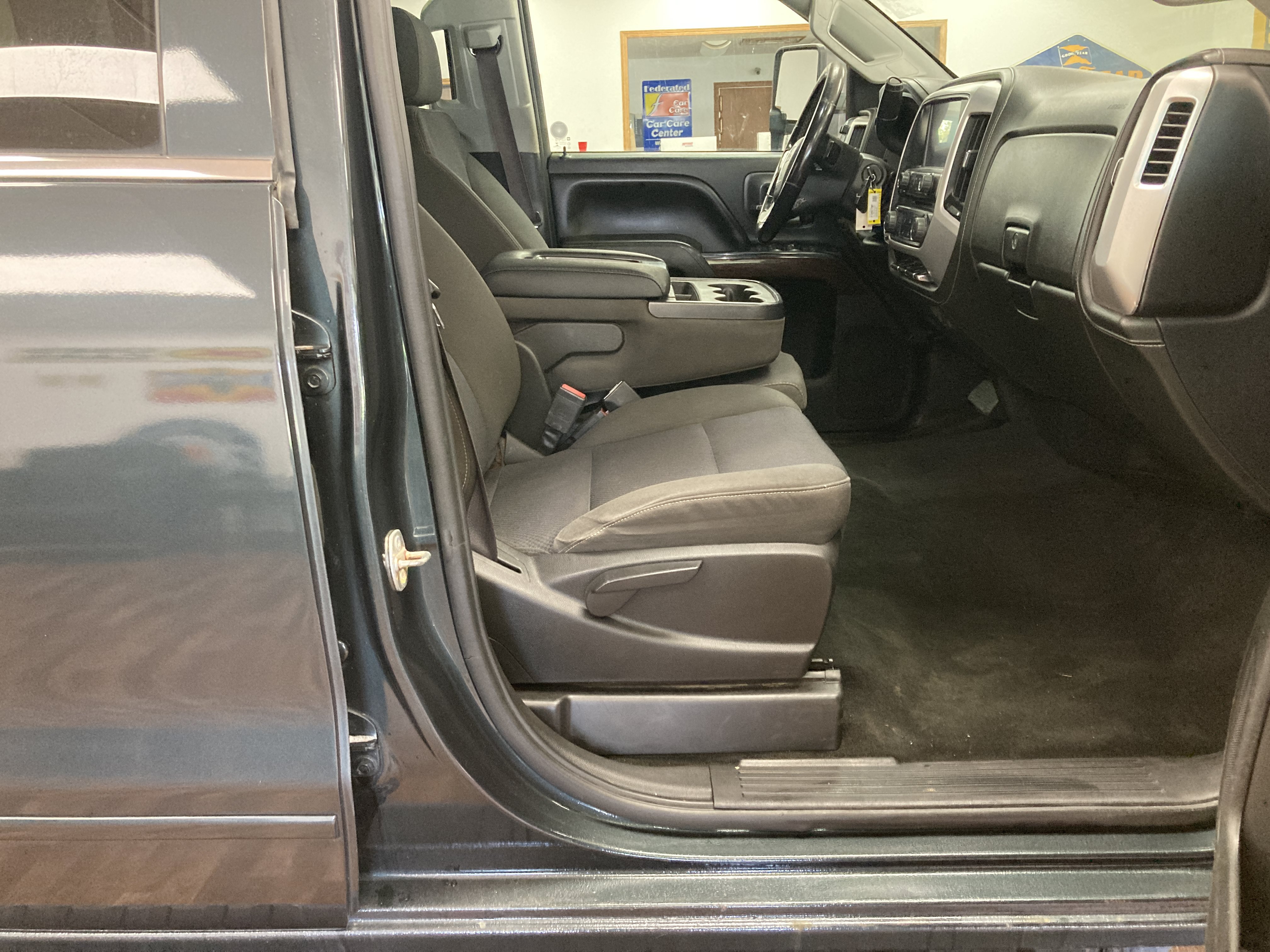Used 2014 Toyota Tundra SR5 w/ SR5 Upgrade Package AWD/4WD image 27
