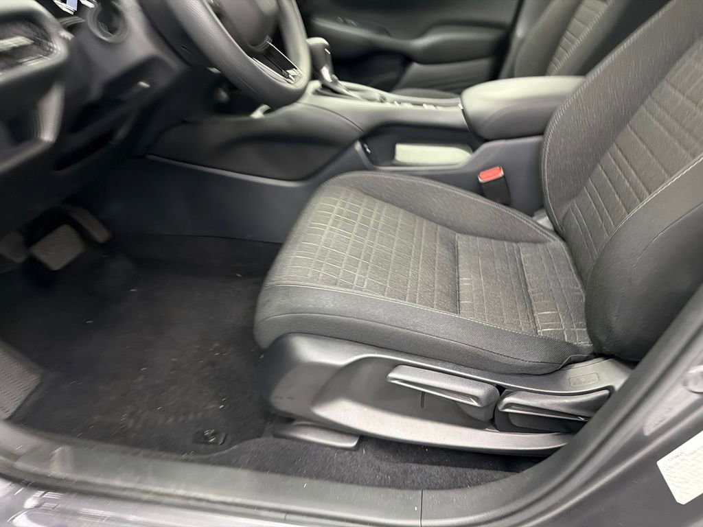 Used 2025 Honda HR-V LX image 10