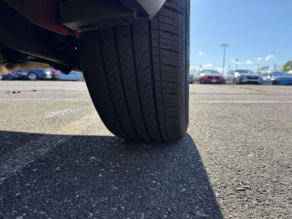 Used 2023 Toyota Corolla Cross XLE w/ Convenience Package AWD/4WD image 12