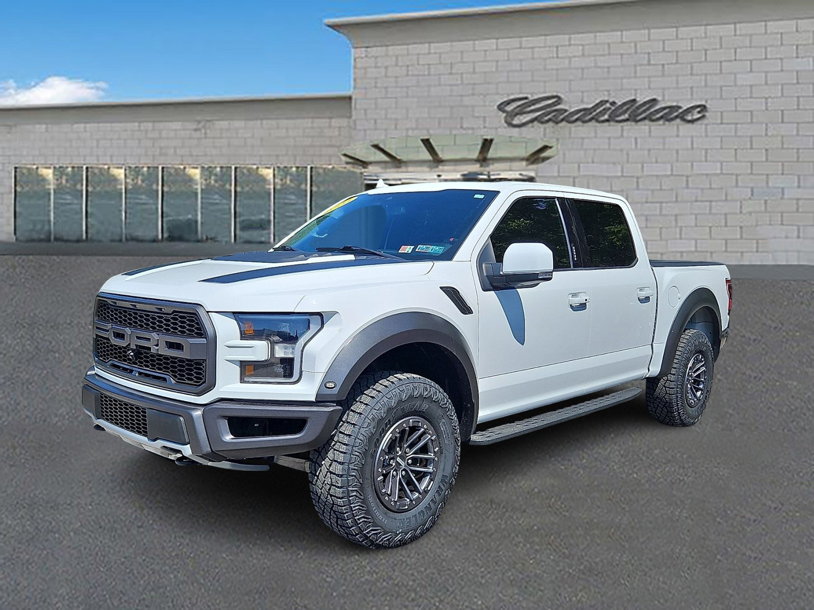 Used 2020 Ford F150 Raptor w/ Equipment Group 802A Luxury AWD/4WD image 1