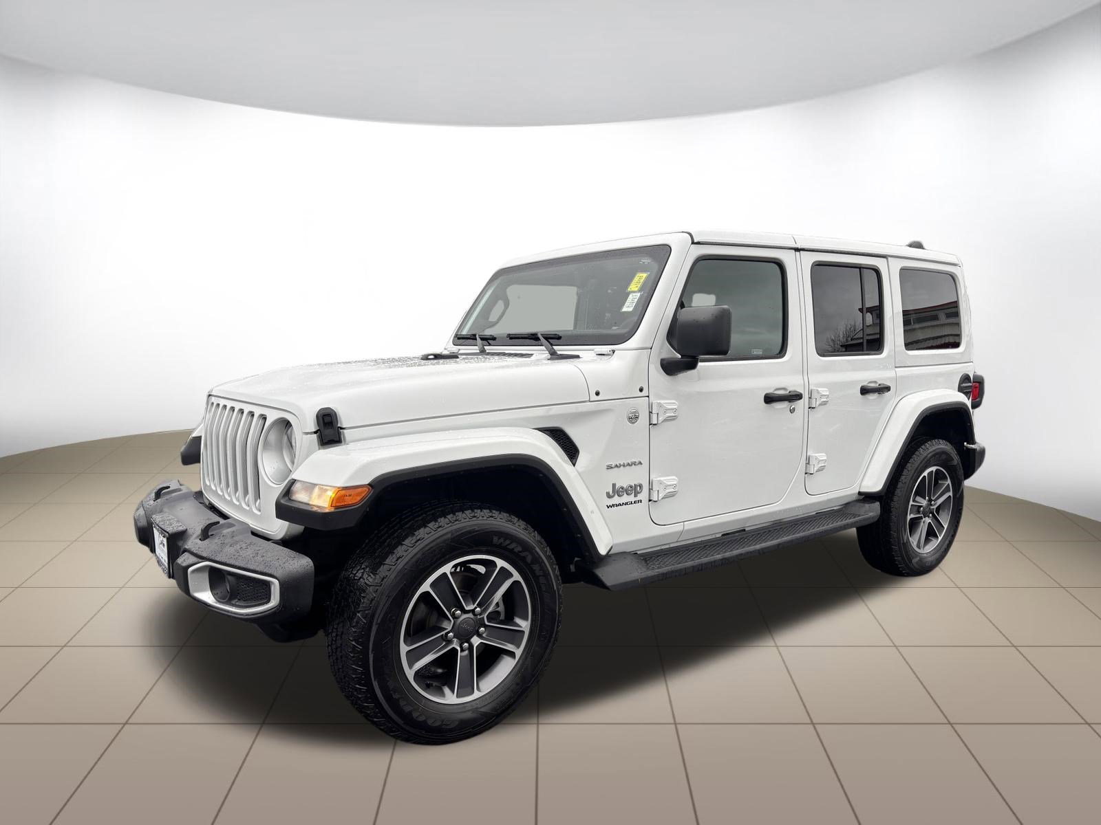 Used 2023 Jeep Wrangler Sahara w/ Cold Weather Group image 3