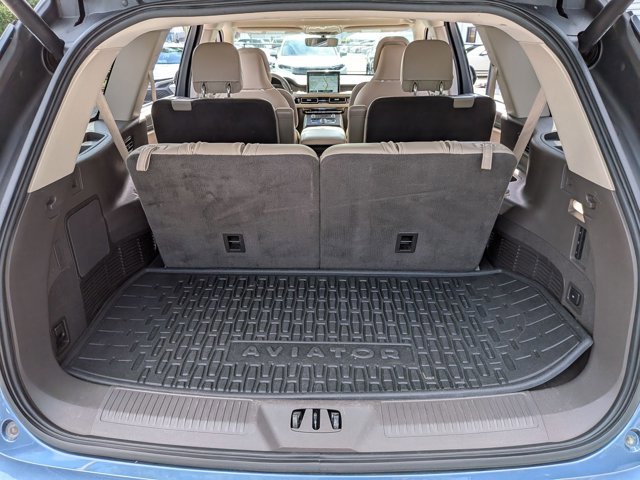 Used 2020 Lincoln Aviator Reserve w/ Equipment Group 202A AWD/4WD image 6