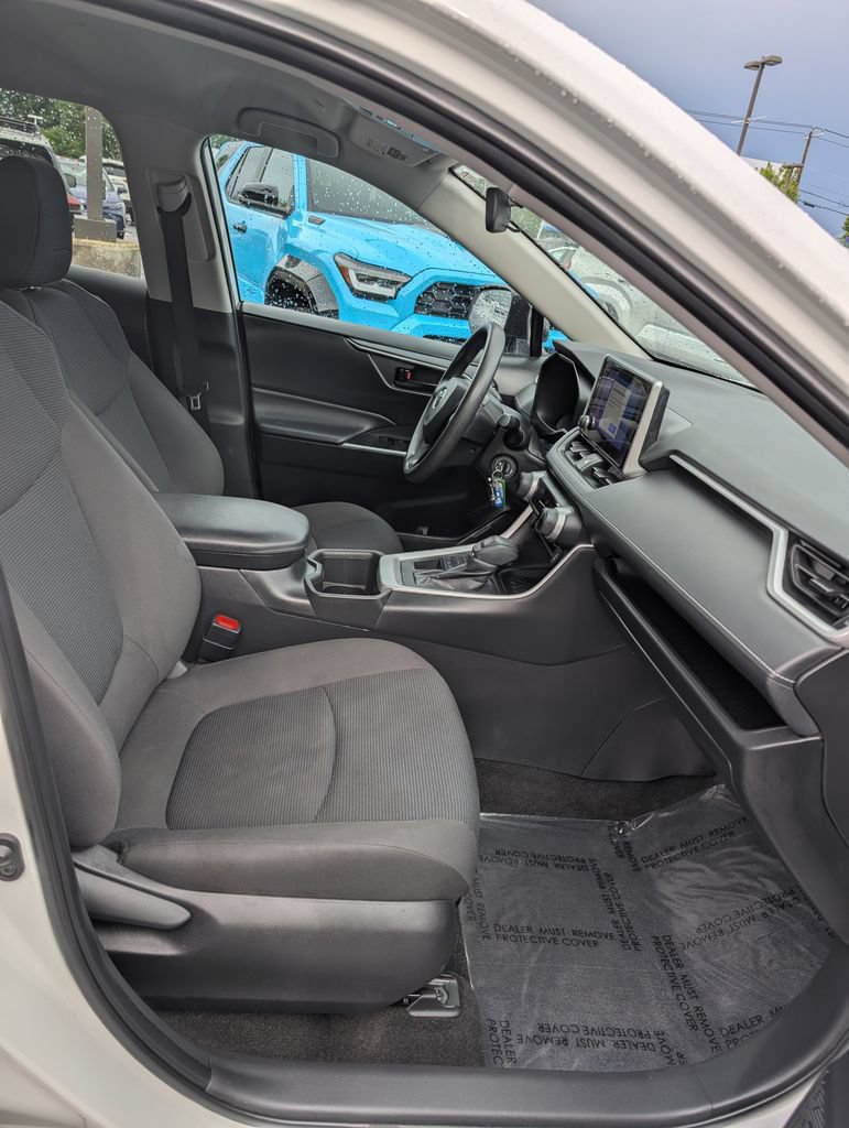Certified 2024 Toyota RAV4 LE AWD/4WD image 21