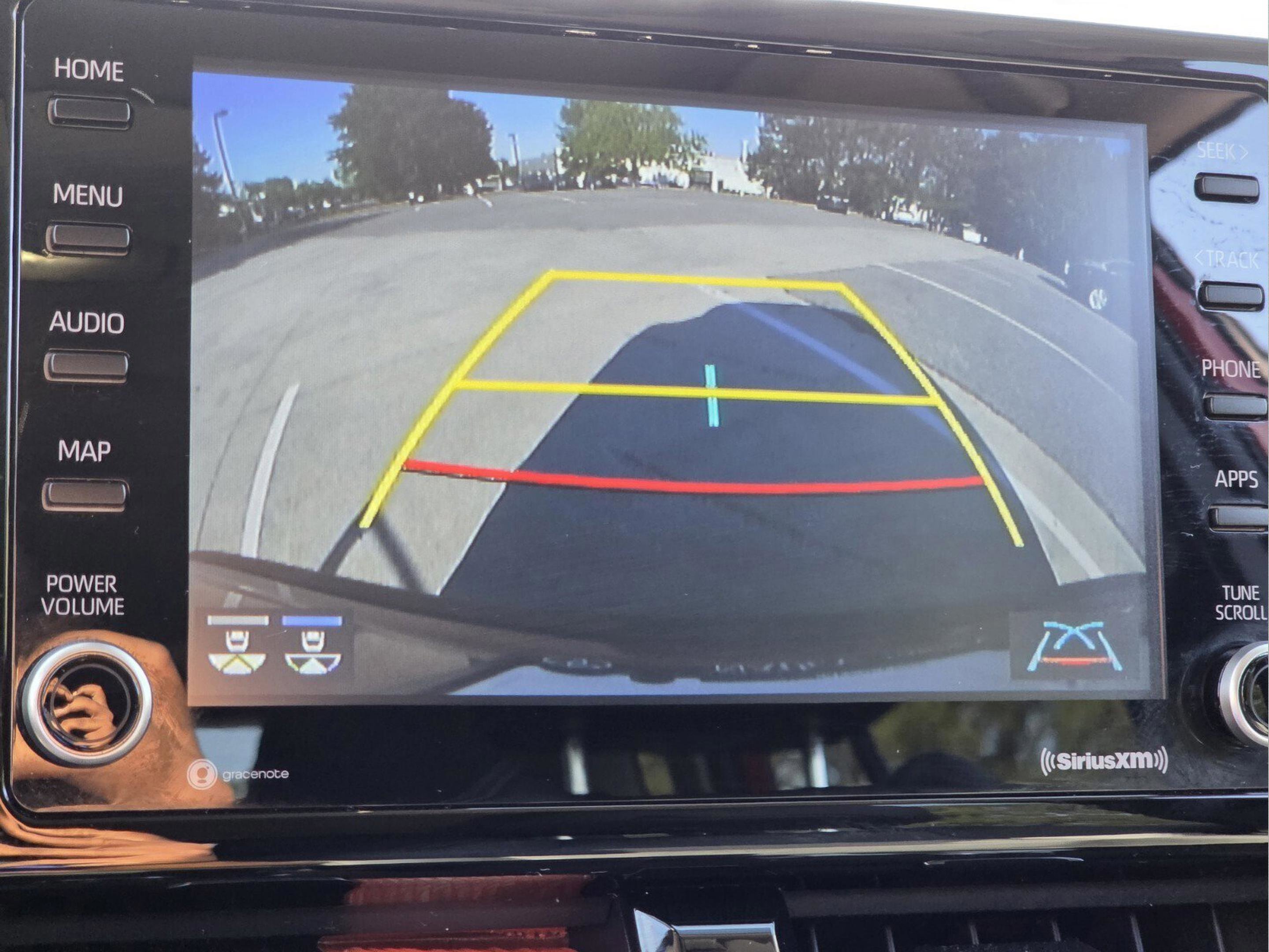 Used 2022 Toyota Corolla Cross XLE w/ Convenience Package AWD/4WD image 19