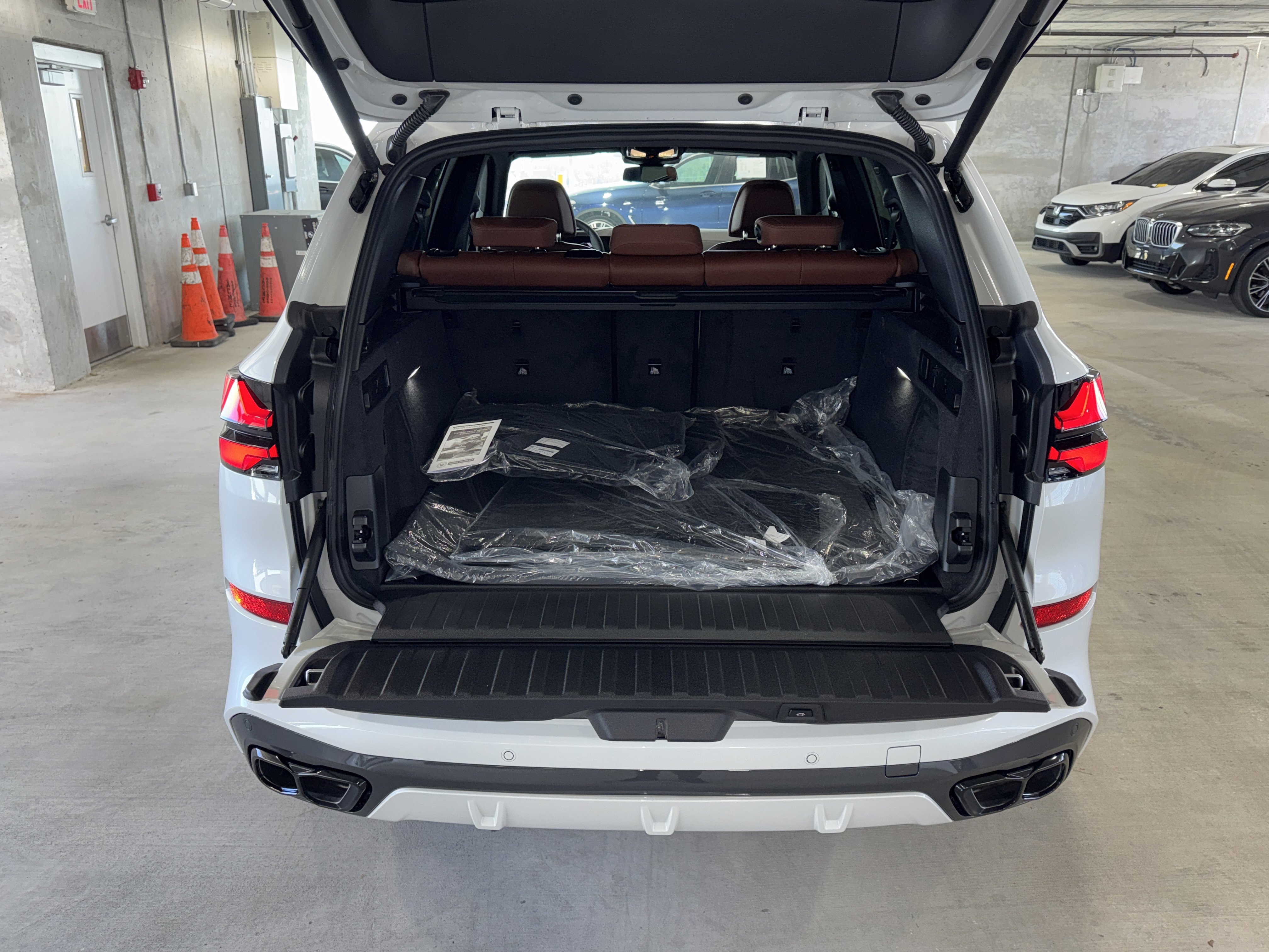 New 2026 BMW X5 M60i AWD/4WD image 12