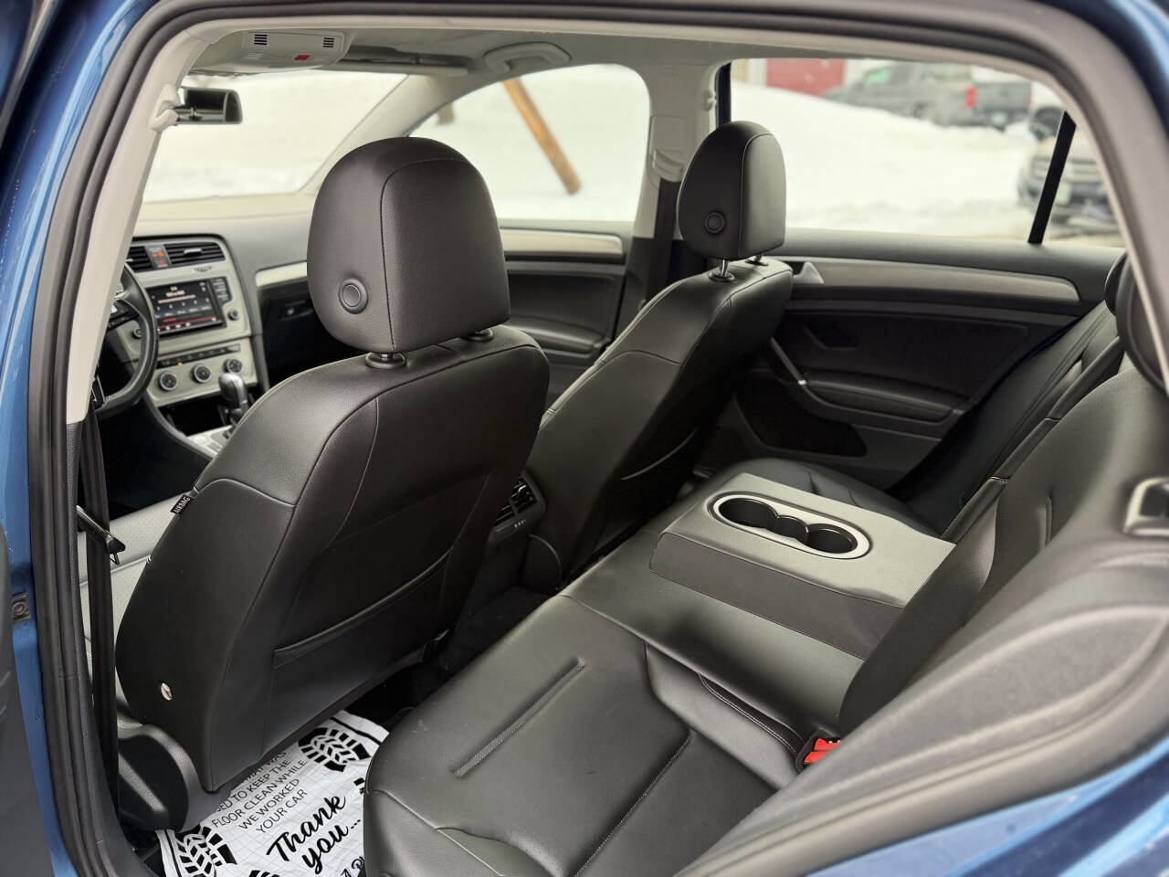 Used 2016 Volkswagen Golf SE image 14