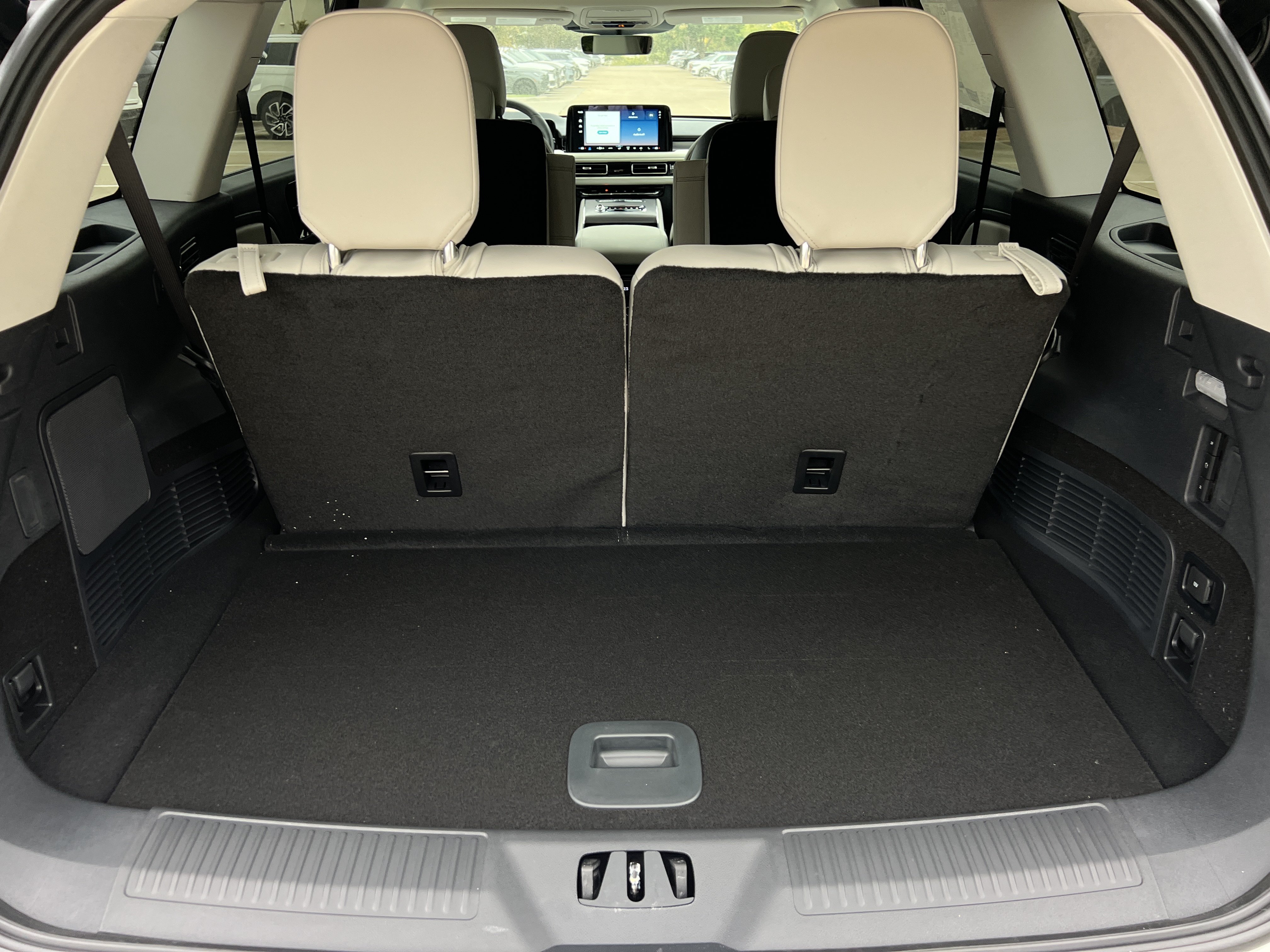 New 2027 Lincoln Aviator 2WD image 28