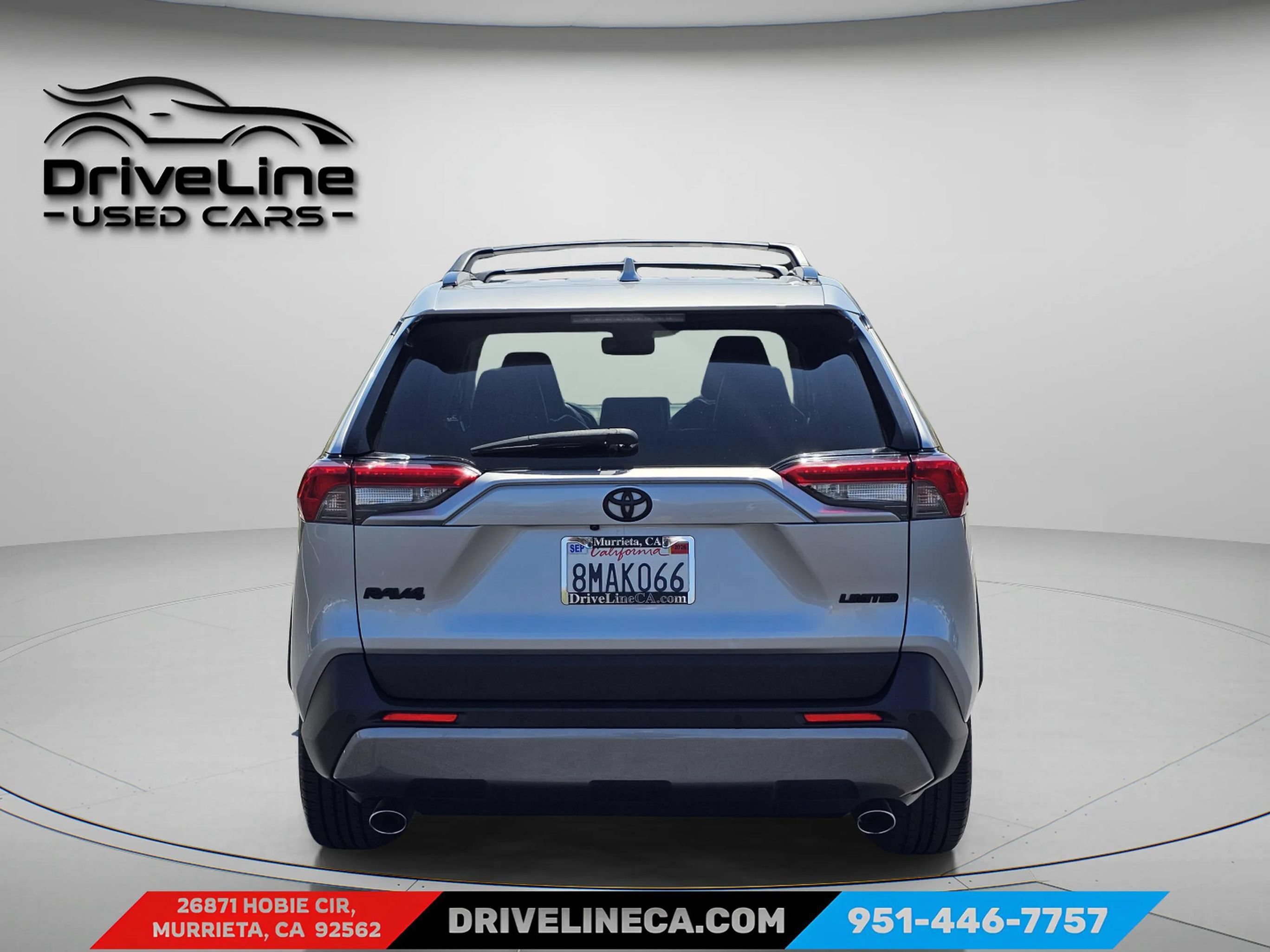 Used 2019 Toyota RAV4 Limited w/ Carpet Mat Package FWD image 3