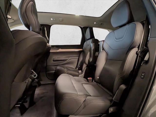 New 2025 Volvo EX90 Ultra w/ Protection Package Premier image 17
