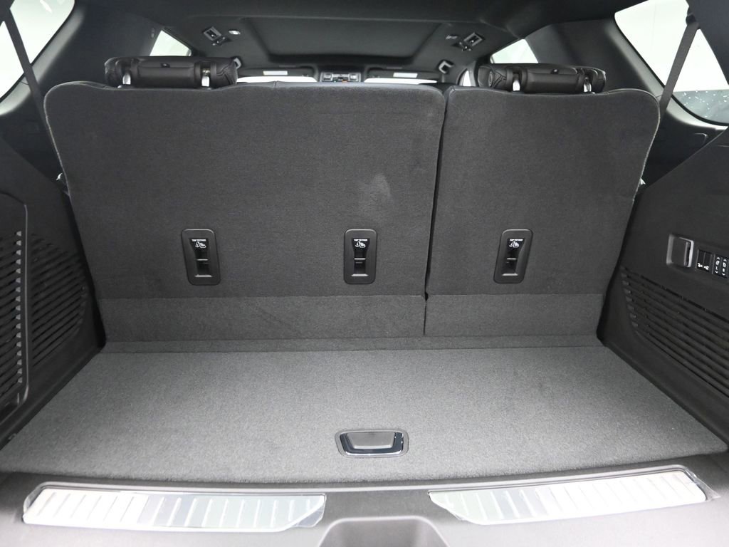 New 2026 Chevrolet Tahoe High Country image 13