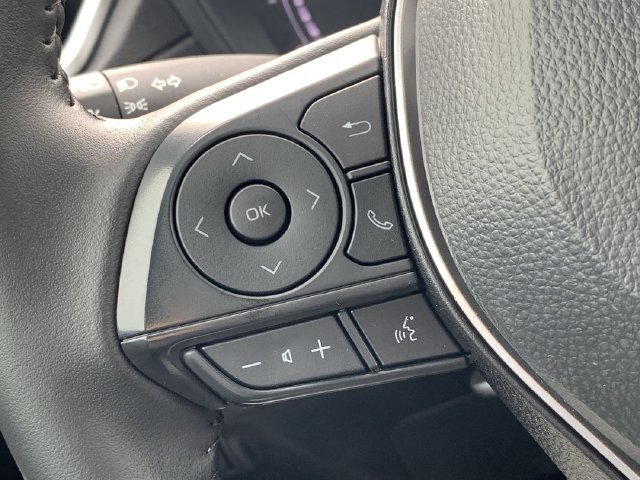 Used 2026 Toyota Corolla Cross LE w/ Moonroof Package FWD image 24
