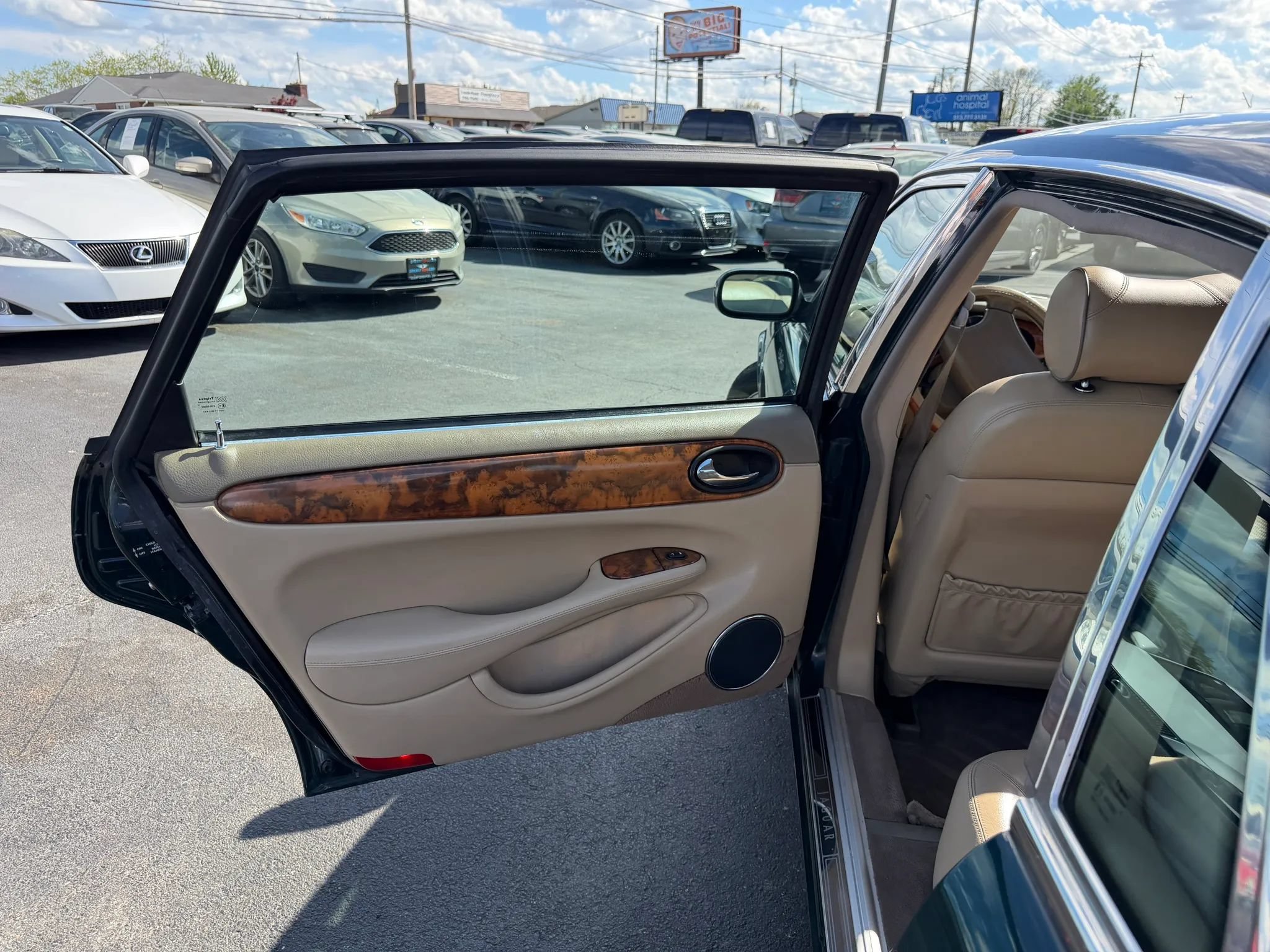 Used 2001 Jaguar XJ8 RWD image 34