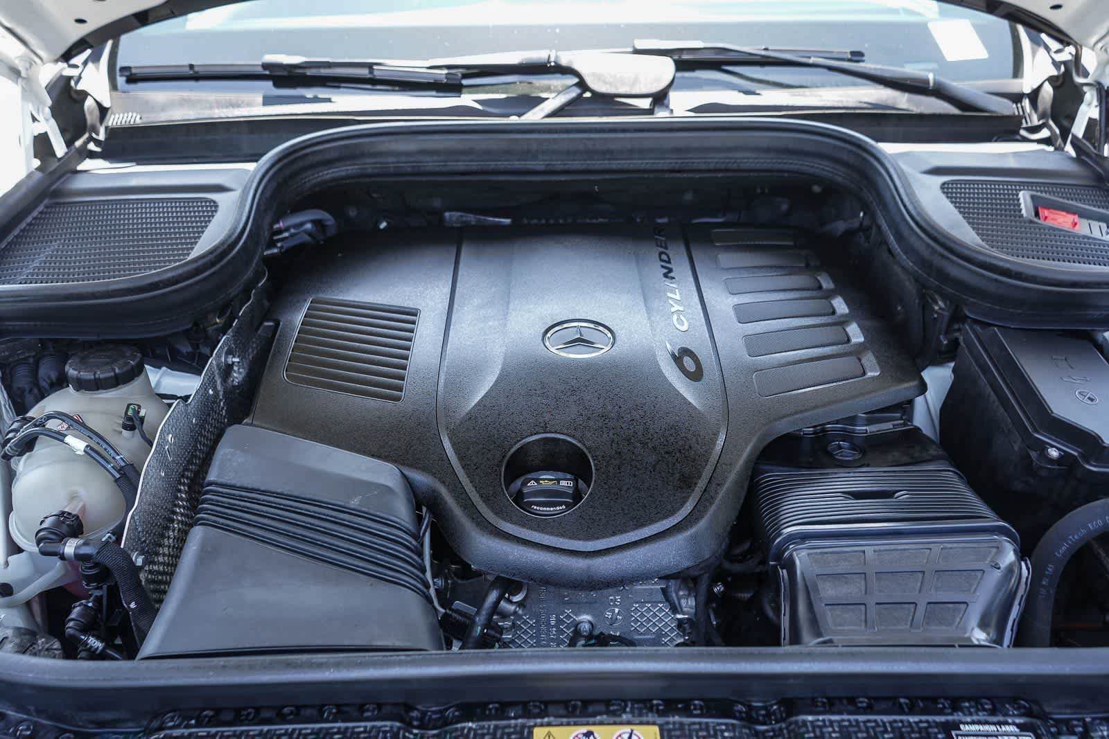 Used 2021 Mercedes-Benz GLS 450 4MATIC image 28
