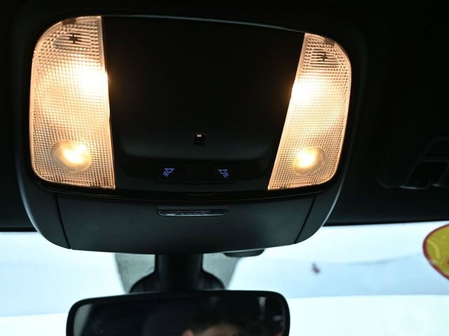 Used 2022 Dodge Durango SXT w/ Blacktop Package image 26