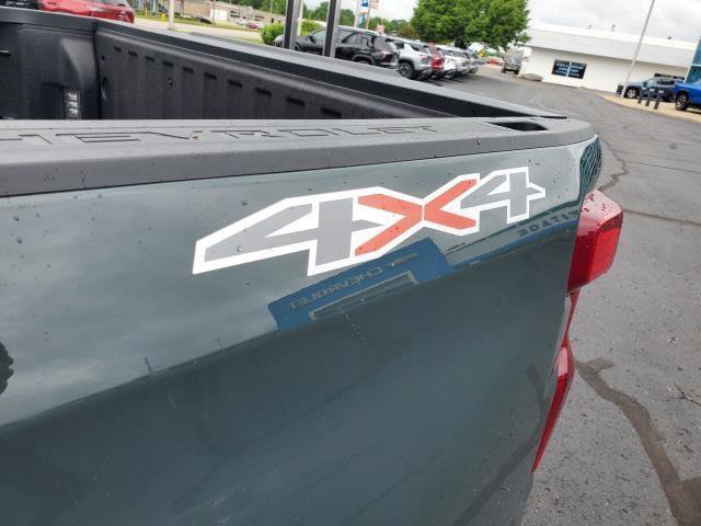 Used 2025 Chevrolet Silverado 1500 LT image 25