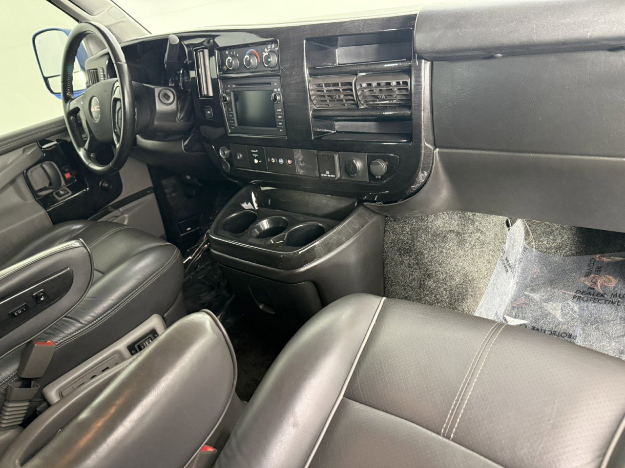 Used 2018 GMC Savana 2500 w/ Enhanced Convenience Package RWD image 13