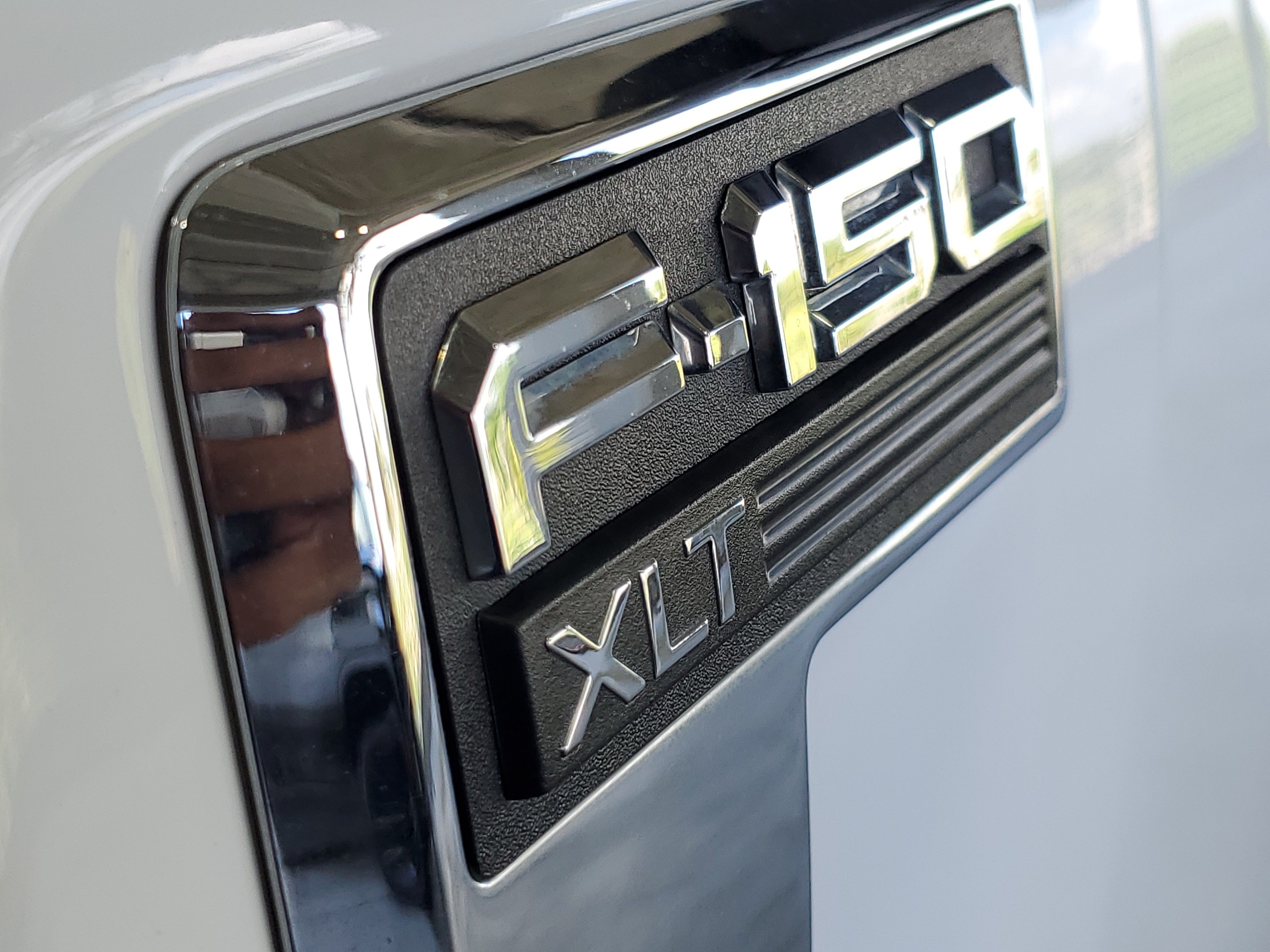 Used 2022 Ford F150 XLT w/ Equipment Group 301A Mid AWD/4WD image 5