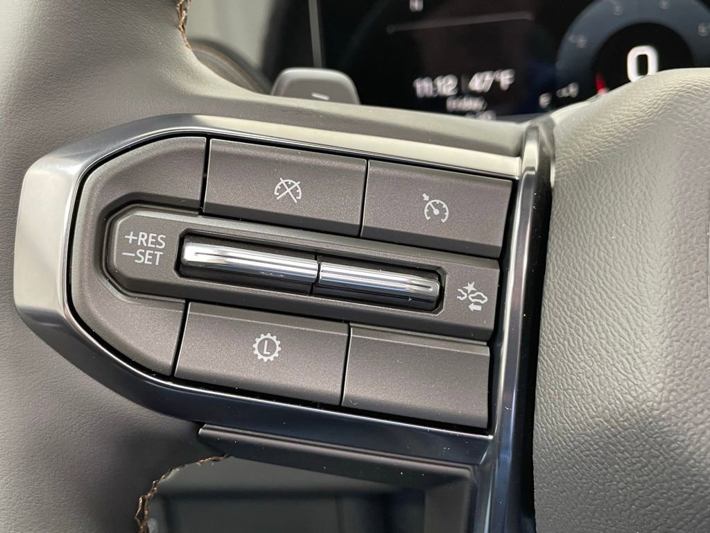 New 2026 GMC Yukon XL AT4 image 29