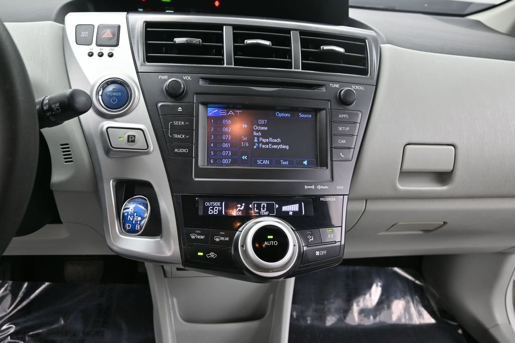 Used 2014 Toyota Prius V Three FWD image 12