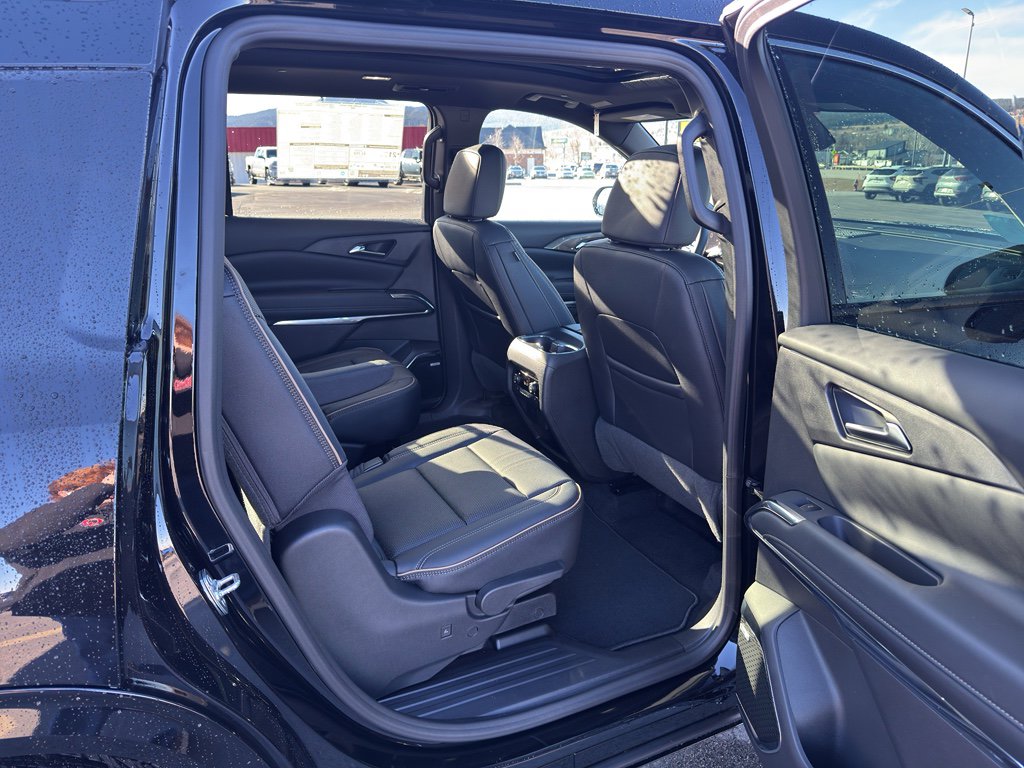 New 2026 Chevrolet Traverse High Country image 25