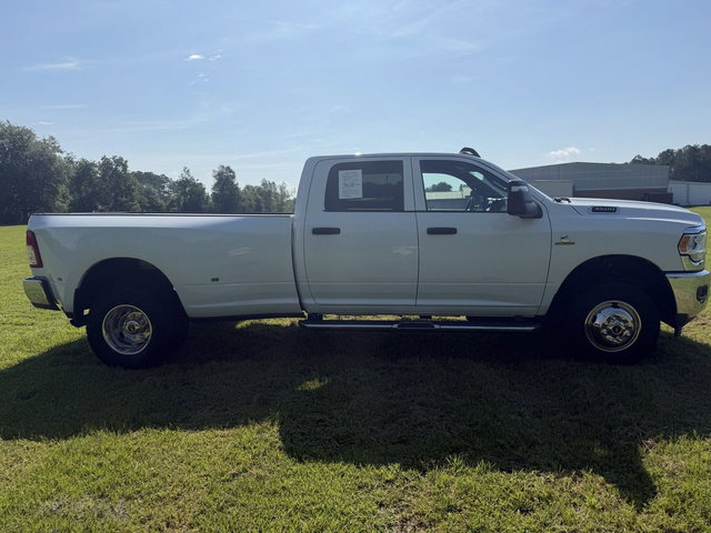 Used 2023 RAM 3500 Tradesman AWD/4WD image 4